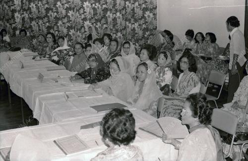 DATUK PADUKA AISHAH GHANI (menteri kebajikan masyarakat)