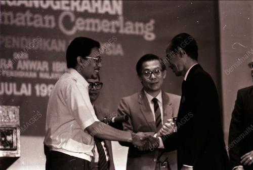 DATUK SERI ANWAR IBRAHIM