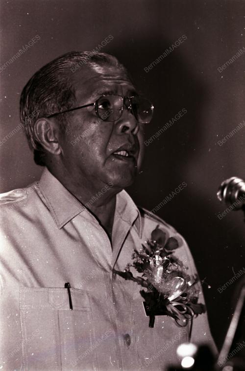 TENGKU DATUK SERI AHMAD RITHAUDDEEN (MENTERI PERTAHANAN)