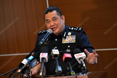 DATUK HUZIR MOHAMED