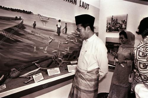 DATUK SERI DR. MAHATHIR BIN MOHAMAD