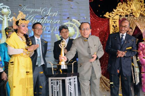 KL11_31012011_RAIS