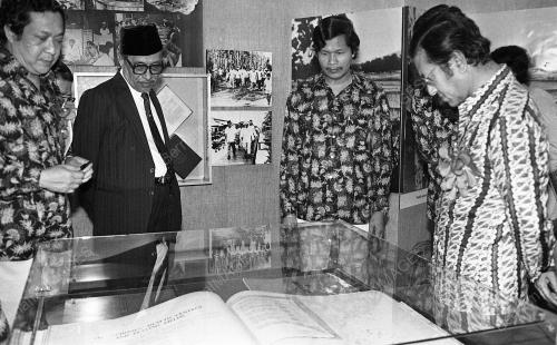 DATUK SERI DR. MAHATHIR MOHAMAD