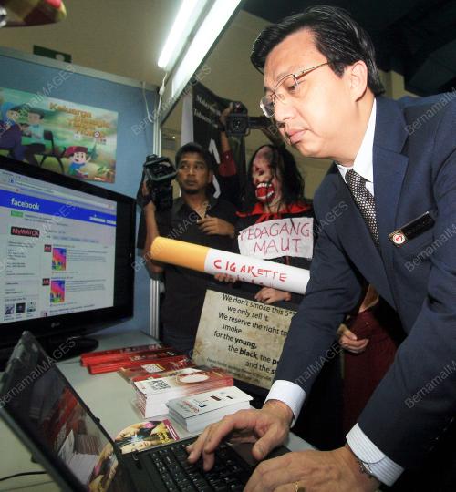 LIOW TIONG LAI
