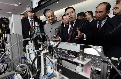 KL11_31102018_PM_INDUSTRY