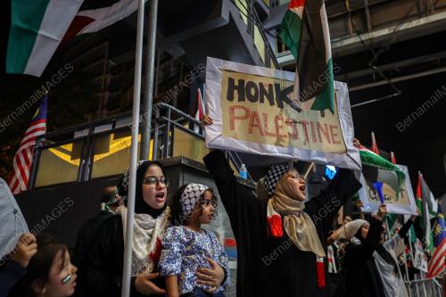 KEPUNG DEMI PALESTIN