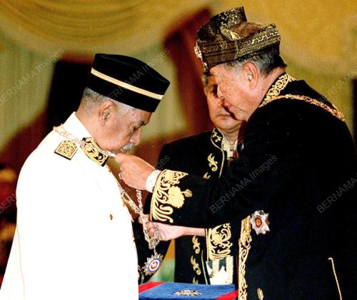 HARI KEPUTERAAN AGONG