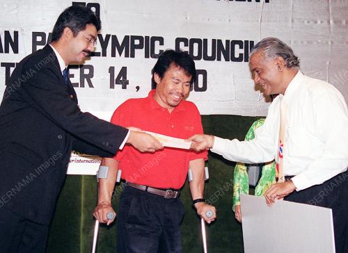 SUKAN PARALIMPIK 2000