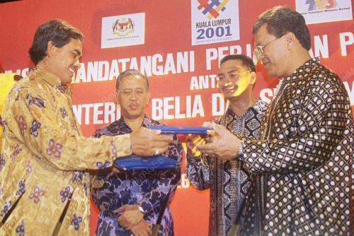 KL12-26_06_2001TIKET_27012016