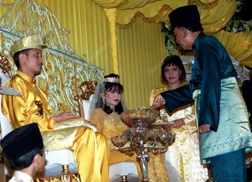 KL12-30_06_2000_TUAKU_JAAFAR_PE_08012016