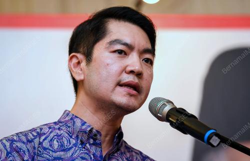 PIERRE PANG