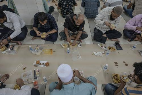 BERBUKA PUASA MASJID INDIA