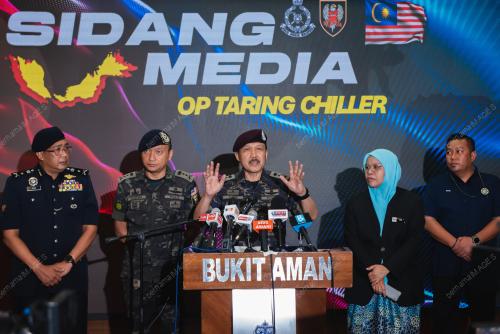 DATUK SERI MOHD YUSRI HASSAN BASRI