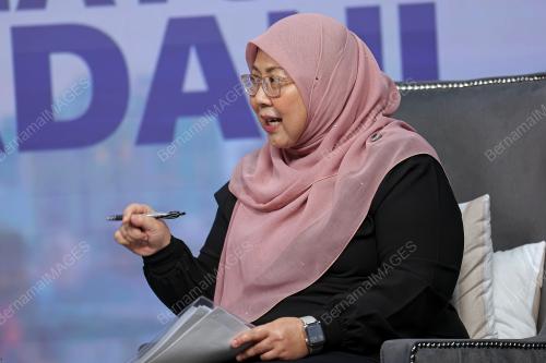 SENATOR FUZIAH SALLEH