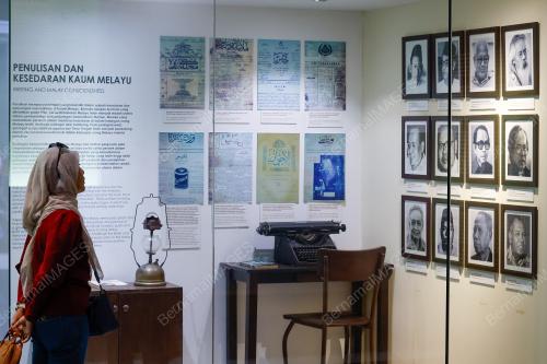 SEJARAH MALAYSIA SEMPENA HARI WARTAWAN NASIONAL