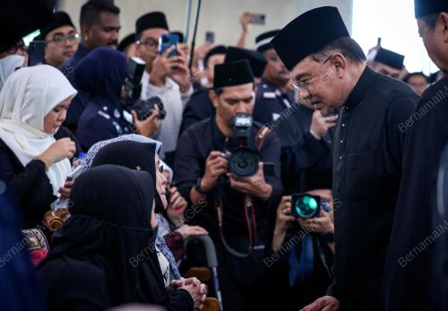 DATUK SERI ANWAR IBRAHIM