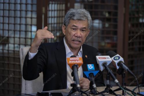 DATUK SERI MOHAMAD HASAN