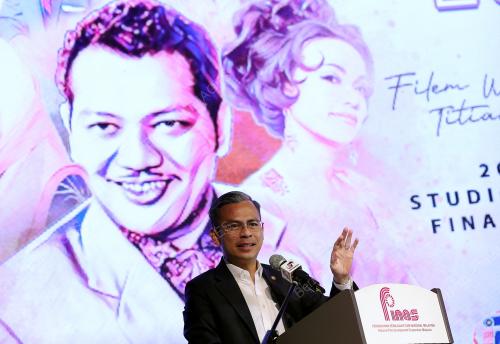FAHMI FADZIL