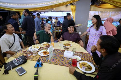 HANNAH YEOH