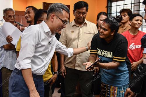 FAHMI FADZIL