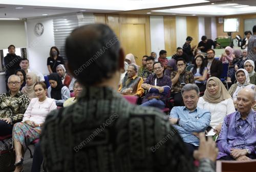 DATUK SERI WONG CHUN WAI