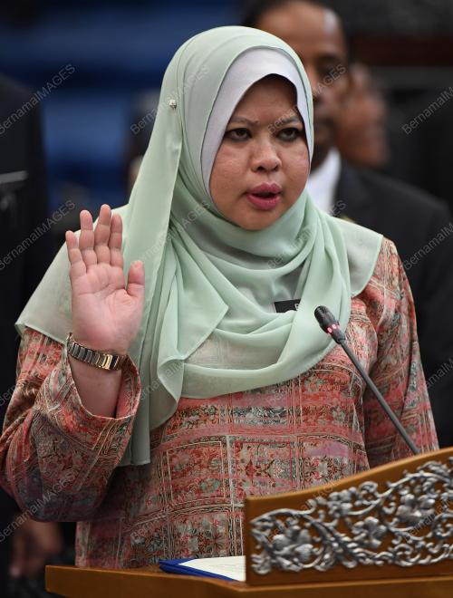 KL122_16072018_BN201807153195