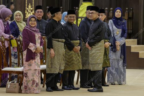 AL-SULTAN ABDULLAH RI'AYATUDDIN AL-MUSTAFA BILLAH SHAH