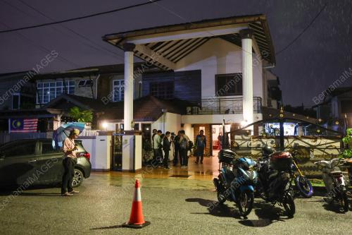 TAN SRI AHMAD NAWAB MENINGGAL DUNIA