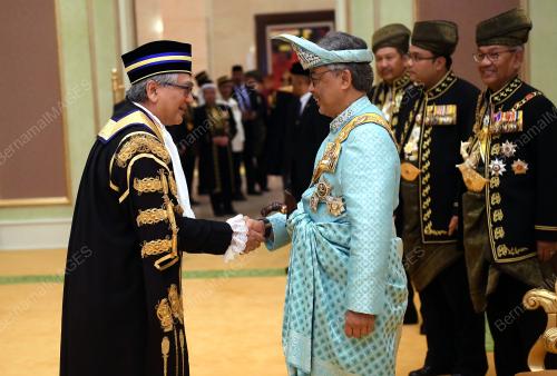 KL123_31012019_AGONG_BN201901289402