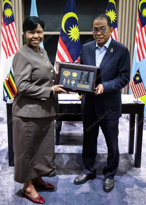 DATUK SERI MOHAMED KHALED NORDIN