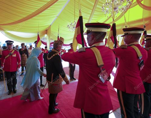 AL-SULTAN ABDULLAH RI'AYATUDDIN AL-MUSTAFA BILLAH SHAH
