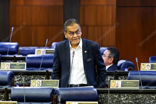 DATUK SERI DR DZULKEFLY AHMAD