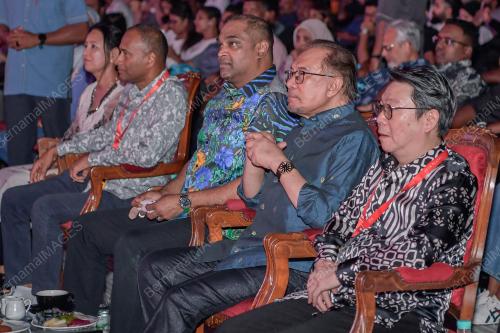 DATUK SERI ANWAR IBRAHIM