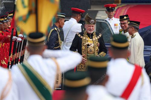 ISTIADAT PERTABALAN YANG DI-PERTUAN AGONG KE-17