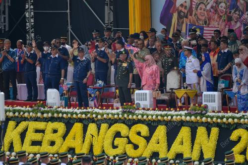 AL-SULTAN ABDULLAH RIÃ•AYATUDDIN AL-MUSTAFA BILLAH SHAH