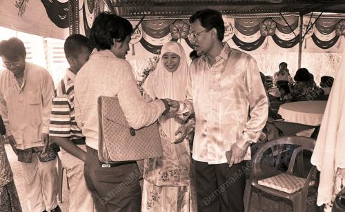 KL12_010190_RUMAH_TERBUKA