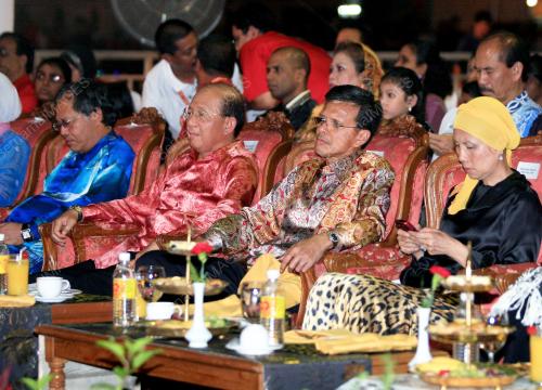 RAJA NONG CHIK RAJA ZAINAL ABIDIN