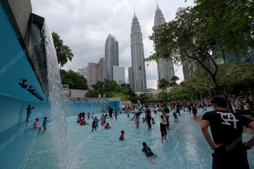 TINJAUAN CUTI UMUM TAHUN BARU 2023