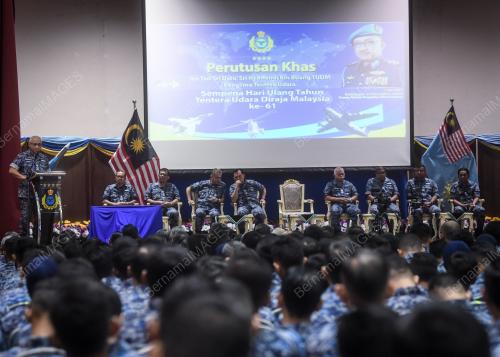 KL12_01062019_TUDM_BN201905311316