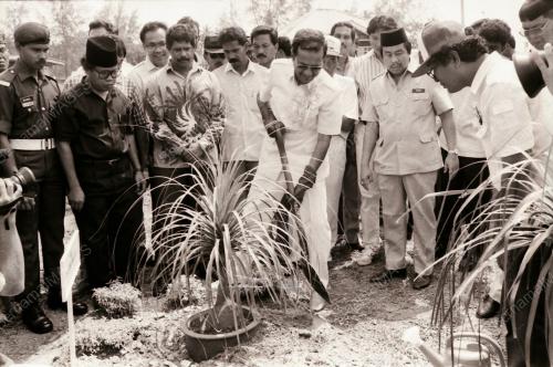 DATUK SERI DR MAHATHIR MOHAMAD