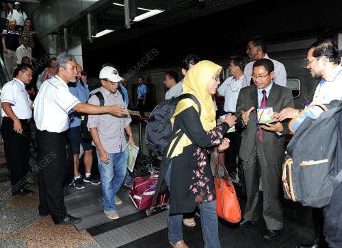 KL12_01072014_NAWAWI