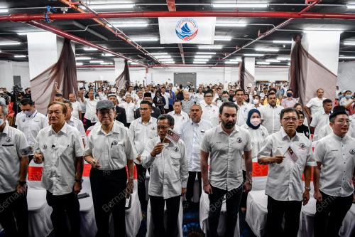 DATUK SERI MOHD SHAFIE APDAL