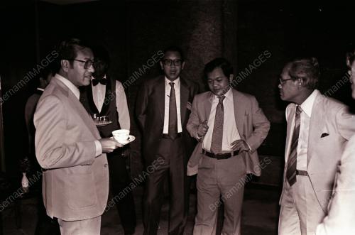 DATUK SERI DR. MAHATHIR BIN MOHAMAD