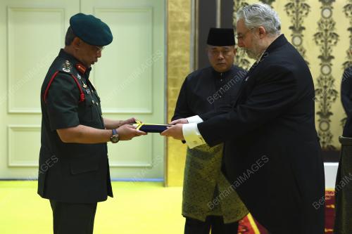 AL-SULTAN ABDULLAH RI'AYATUDDIN AL-MUSTAFA BILLAH SHAH