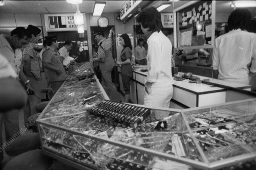 Rompakan kedai emas
