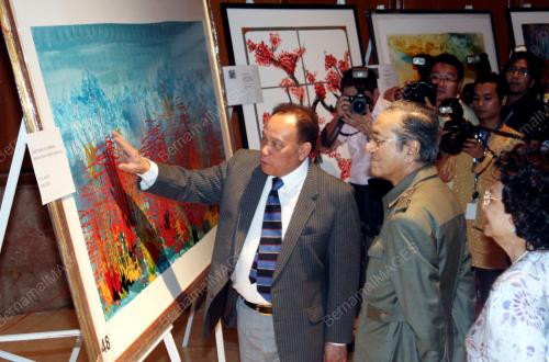 TUN MAHATHIR MOHAMAD