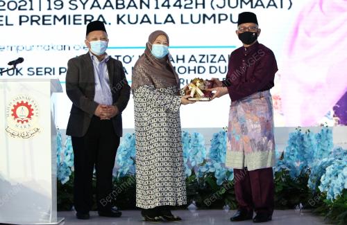 DATUK AZIZAH MOHD DUN