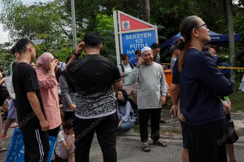 MANGSA KEBAKARAN SALURAN PAIP GAS