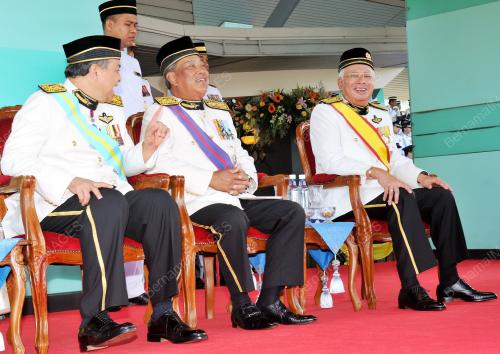 KL12_02062012_AGONG