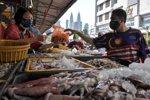 TINJAUAN BARANGAN KEPERLUAN HARIAN DI PASAR
